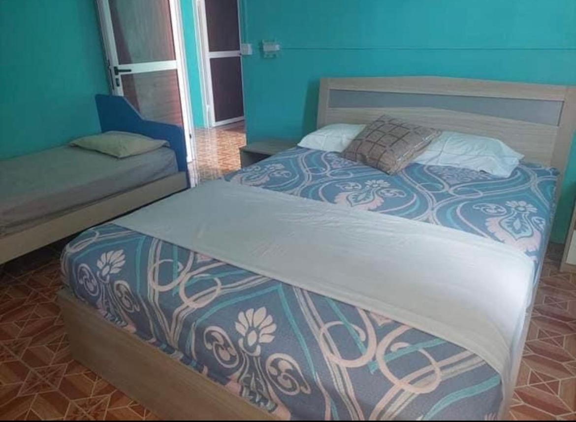 Tilapasse Resto & Guest House Port South East Esterno foto
