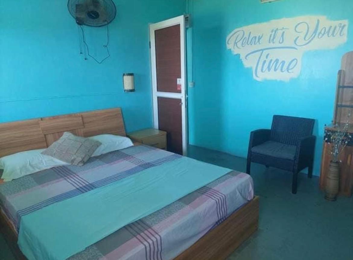 Tilapasse Resto & Guest House Port South East Esterno foto