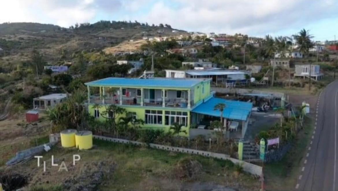Tilapasse Resto & Guest House Port South East Esterno foto