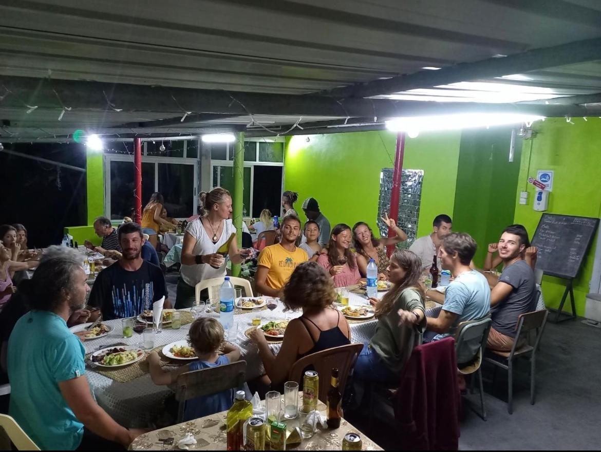 Tilapasse Resto & Guest House Port South East Esterno foto