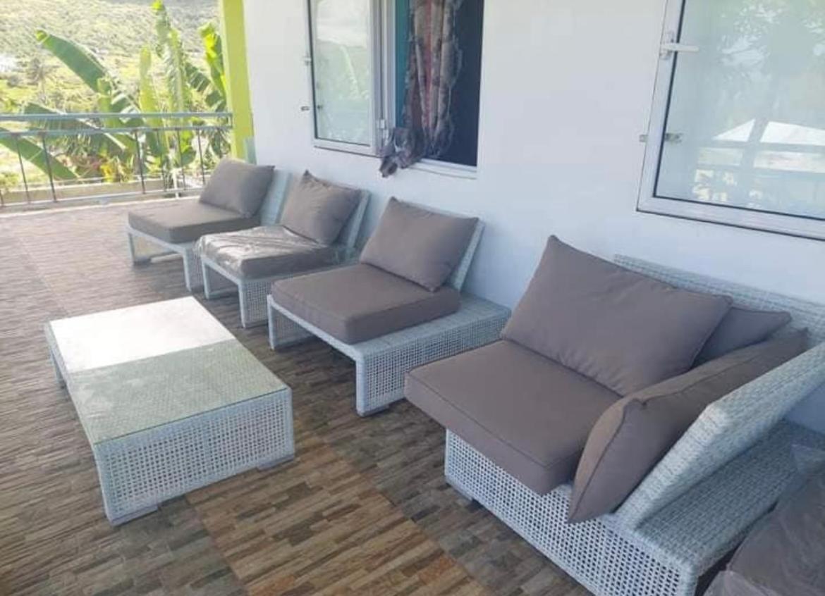 Tilapasse Resto & Guest House Port South East Esterno foto